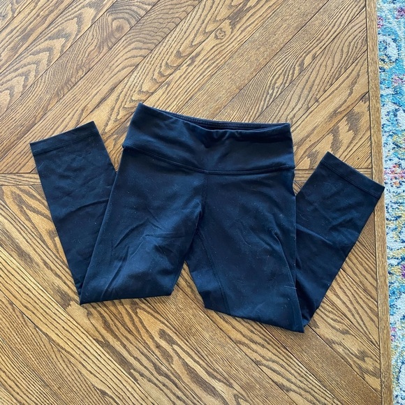 Lululemon Black Align Cropped Leggings, size 2 with 20” inseam - Picture 2 of 4